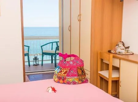 Adler Hotel Gabicce Mare