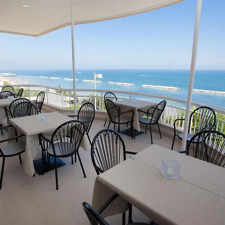 Adler Hotel 3*